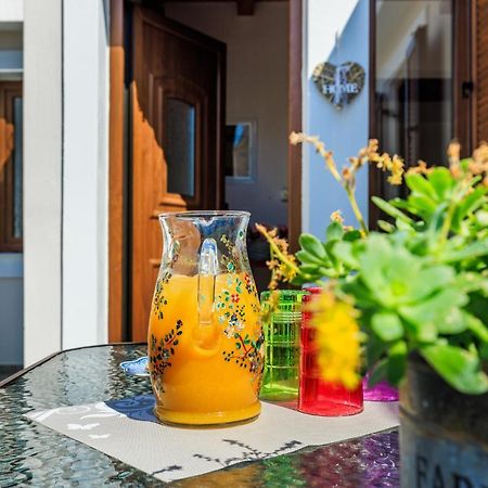 Petradi Town Apartment Skópelos Eksteriør bilde