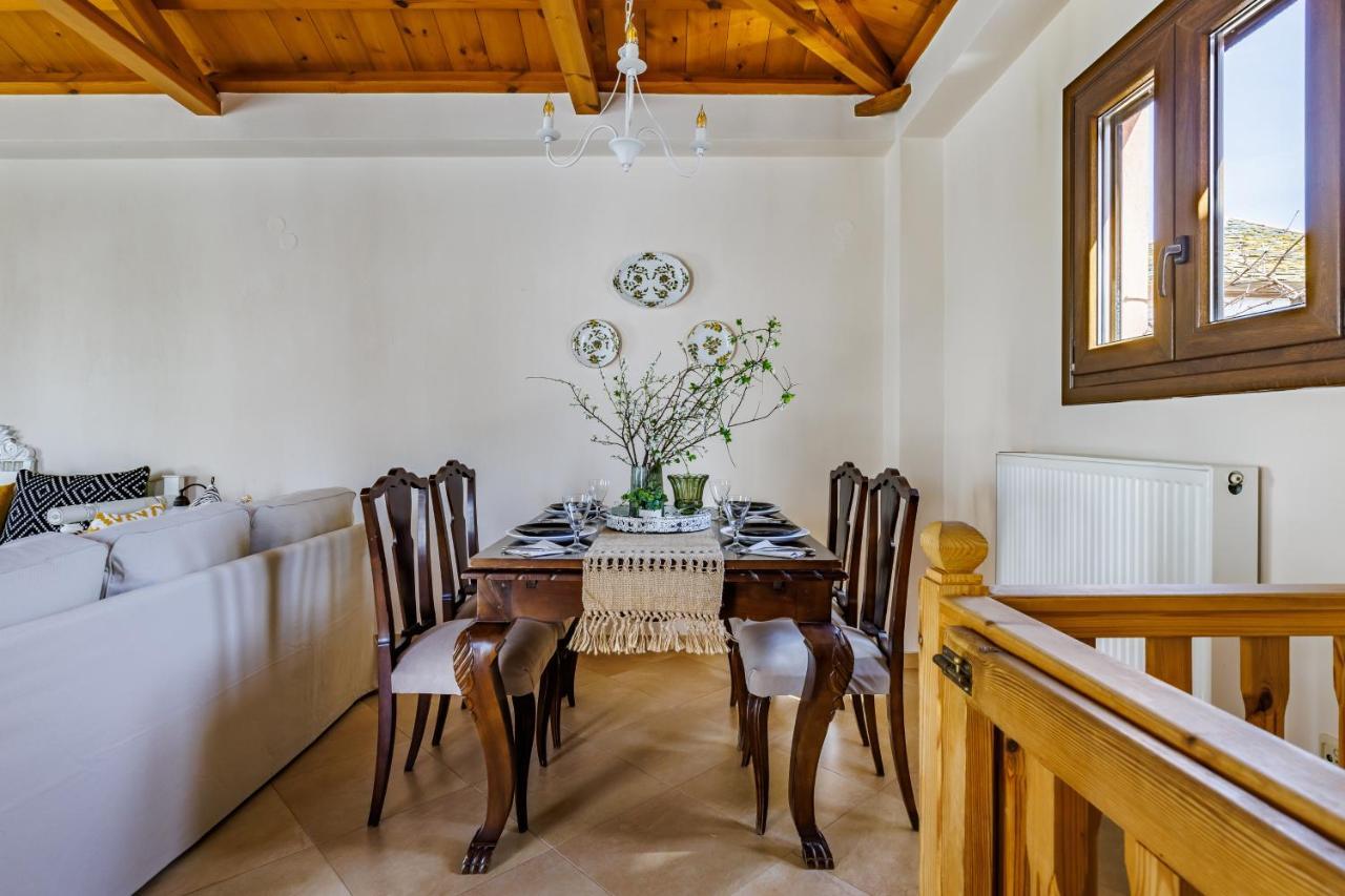 Petradi Town Apartment Skópelos Eksteriør bilde